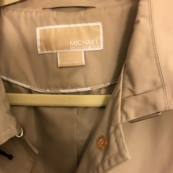 Jacket - Picture 2 of 3